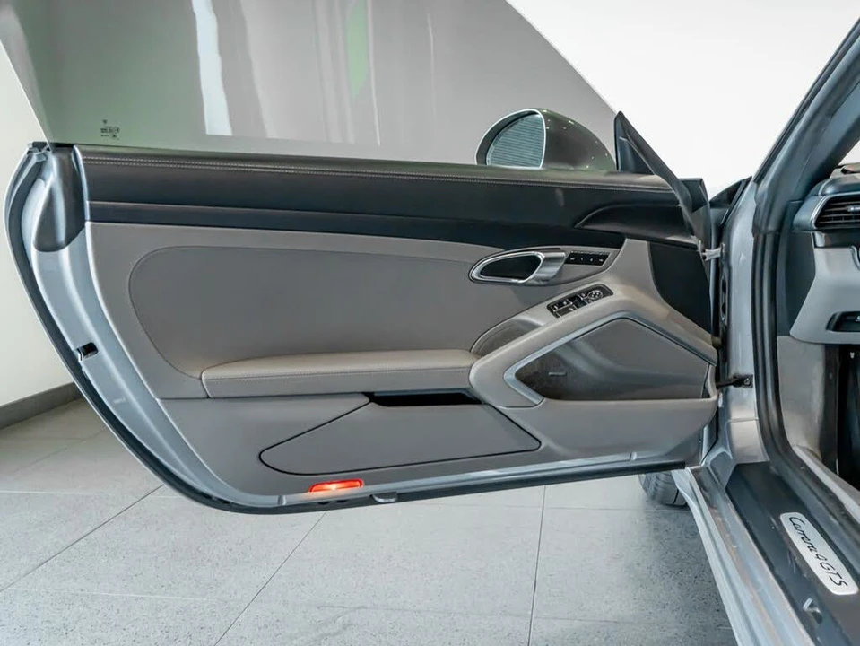 2015 Porsche 991 Carrera GTS - Image 12 of 31