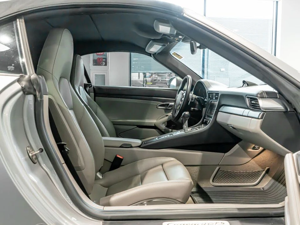 2015 Porsche 991 Carrera GTS - Image 25 of 31