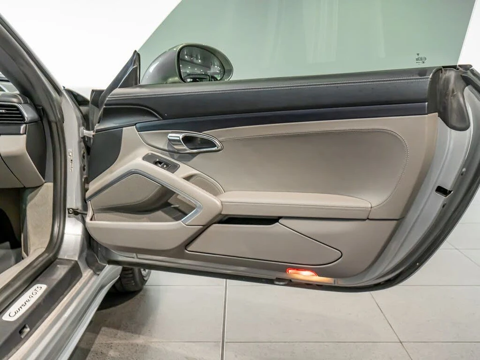 2015 Porsche 991 Carrera GTS - Image 22 of 31