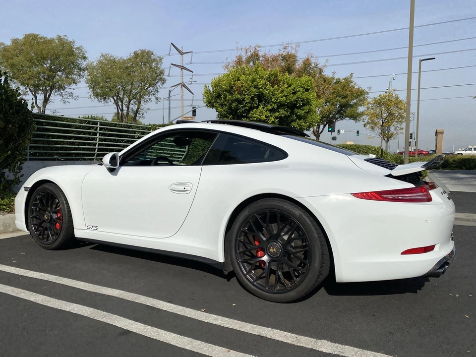 2015 Porsche 991 Carrera GTS - Image 18 of 31