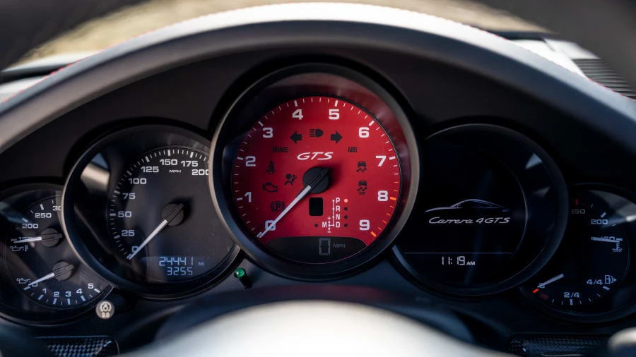 2015 Porsche 991 Carrera GTS - Image 25 of 31