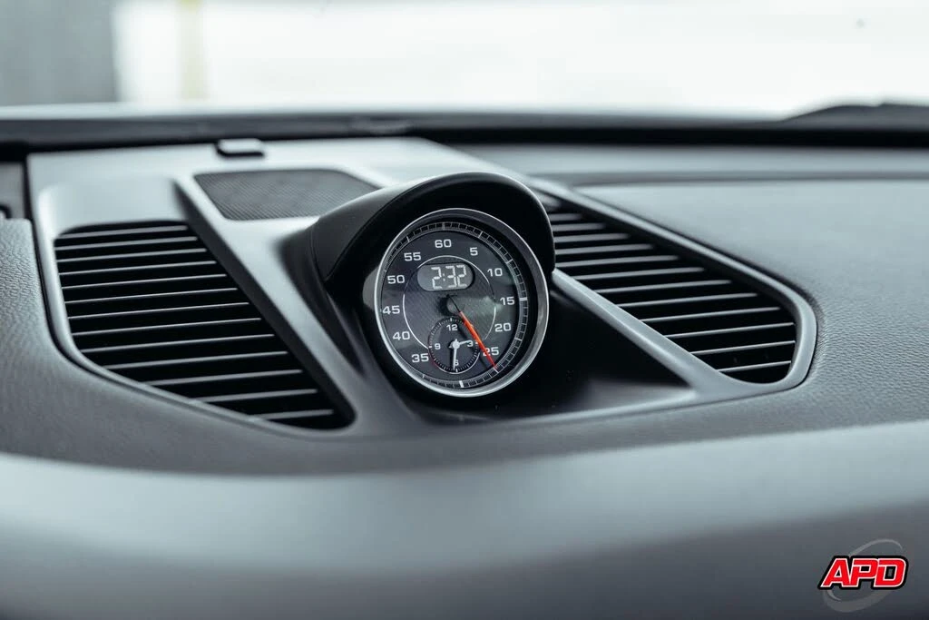 2015 Porsche 991 Carrera 4S - Image 15 of 31