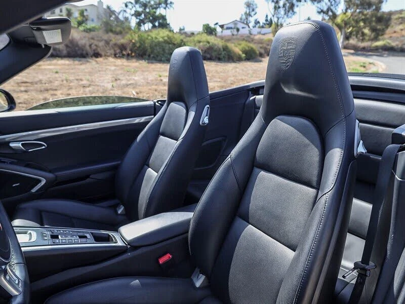 2015 Porsche 991 Carrera 4S - Image 19 of 31