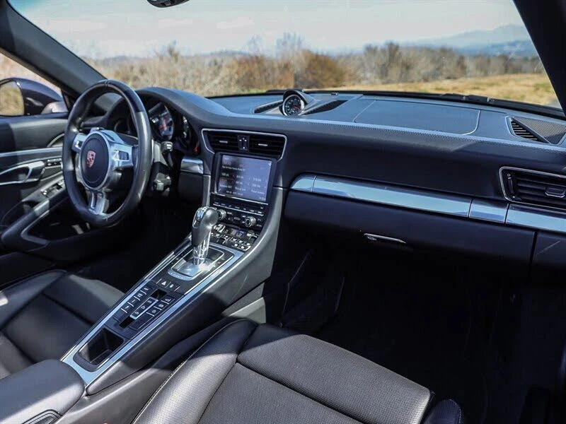 2015 Porsche 991 Carrera 4S - Image 23 of 31
