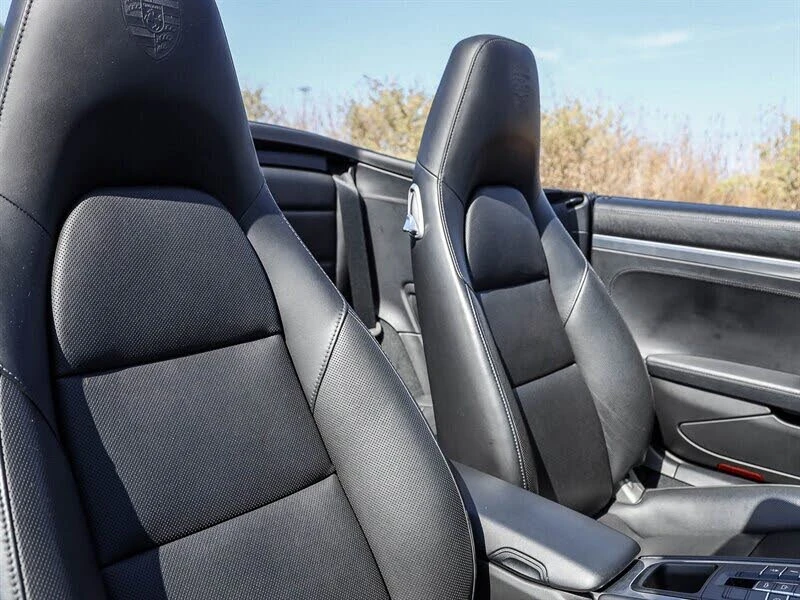 2015 Porsche 991 Carrera 4S - Image 25 of 31
