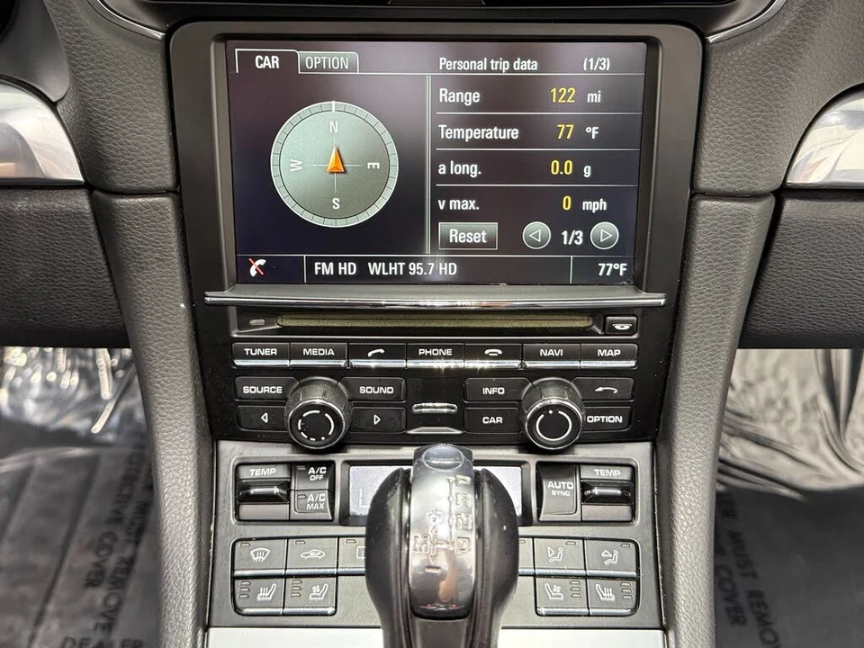 2015 Porsche 991 Carrera 4S - Image 25 of 31
