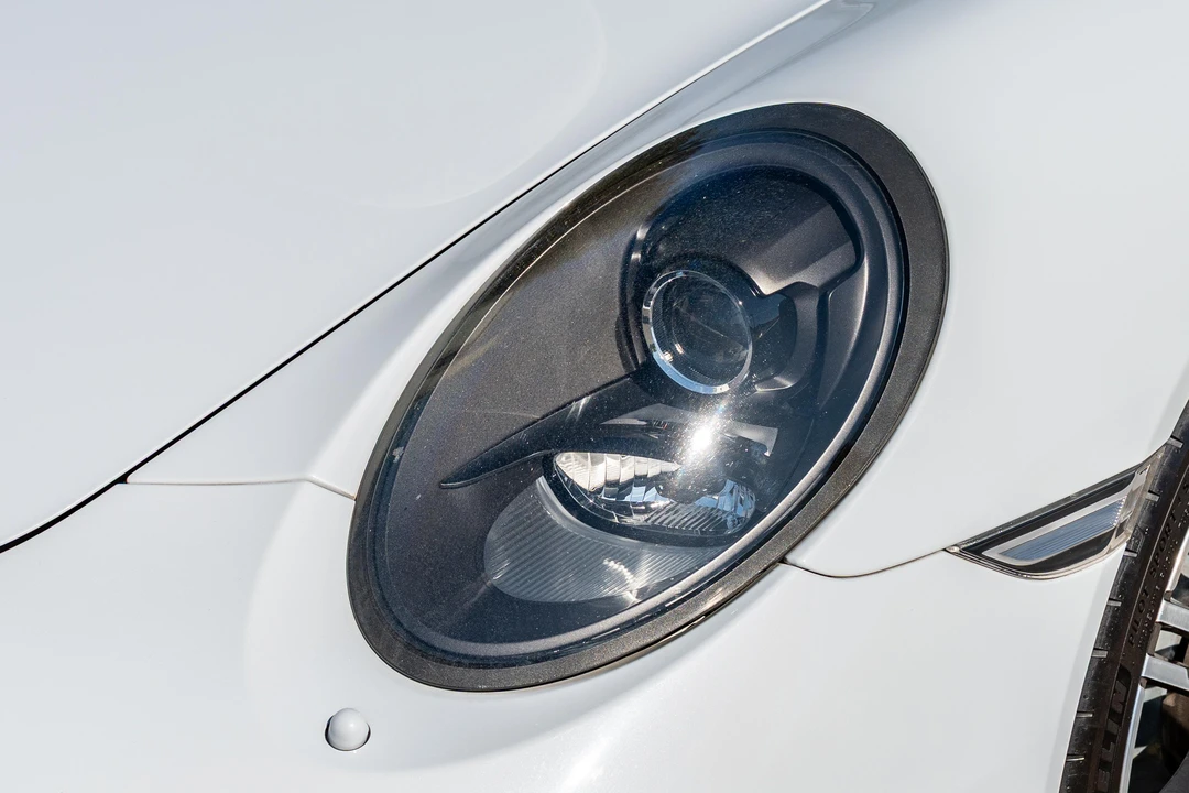 2015 Porsche 991 Carrera 4S - Image 26 of 31