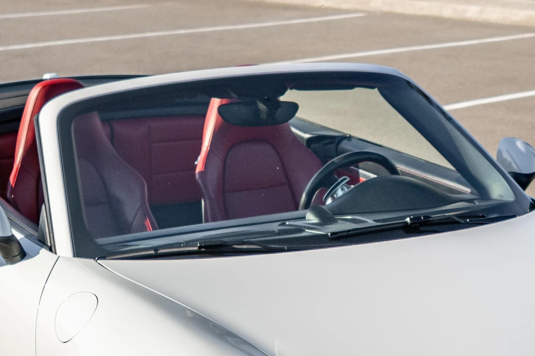 2015 Porsche 991 Carrera 4S - Image 19 of 31