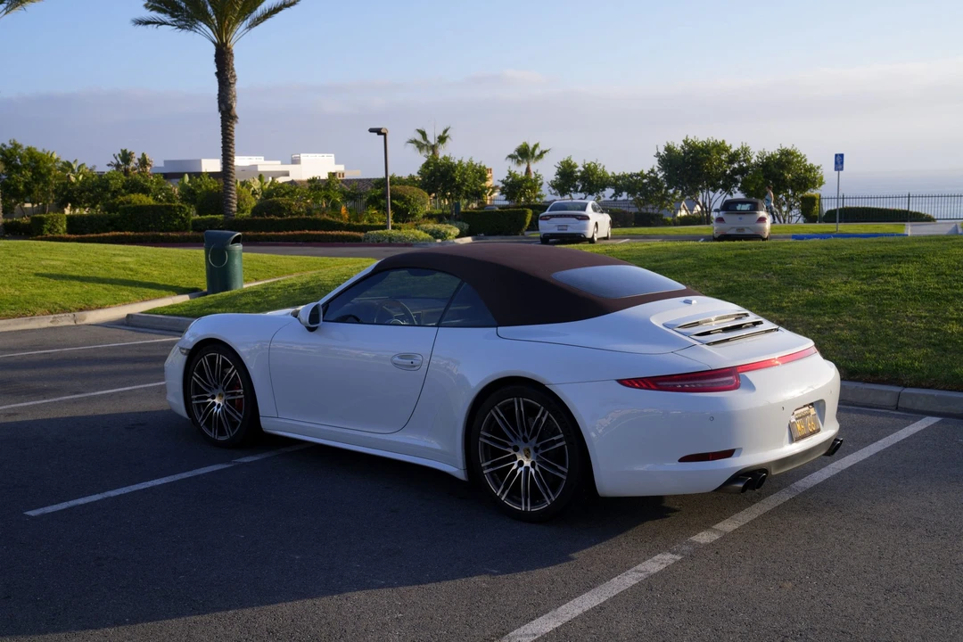 2015 Porsche 991 Carrera 4S - Image 11 of 31