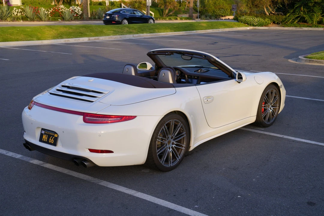 2015 Porsche 991 Carrera 4S - Image 28 of 31