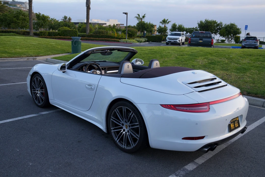 2015 Porsche 991 Carrera 4S - Image 26 of 31
