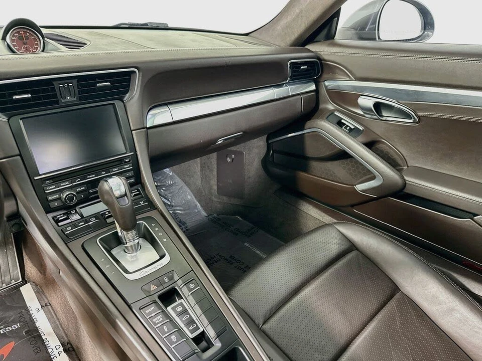 2015 Porsche 991 Carrera 4S - Image 15 of 17