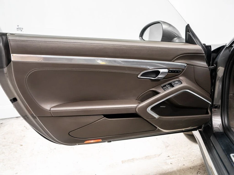 2015 Porsche 991 Carrera 4S - Image 26 of 31