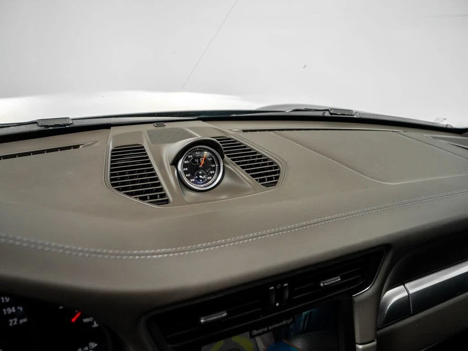 2015 Porsche 991 Carrera 4S - Image 25 of 31