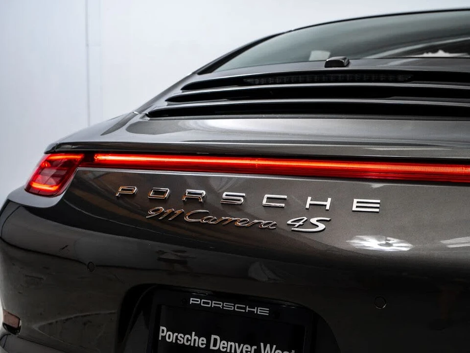 2015 Porsche 991 Carrera 4S - Image 13 of 31