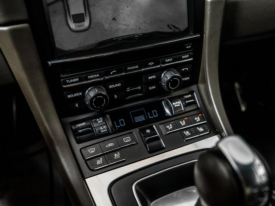 2015 Porsche 991 Carrera 4S - Image 20 of 31