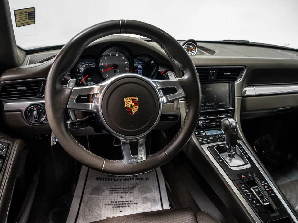 2015 Porsche 991 Carrera 4S - Image 15 of 31
