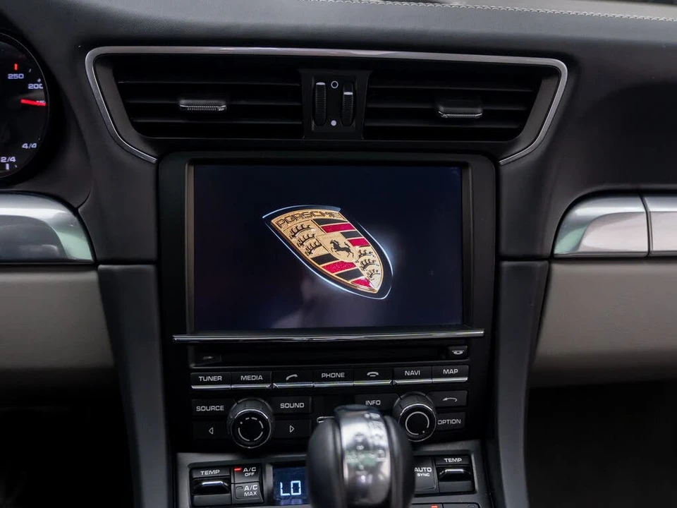2015 Porsche 991 Carrera 4S - Image 24 of 31