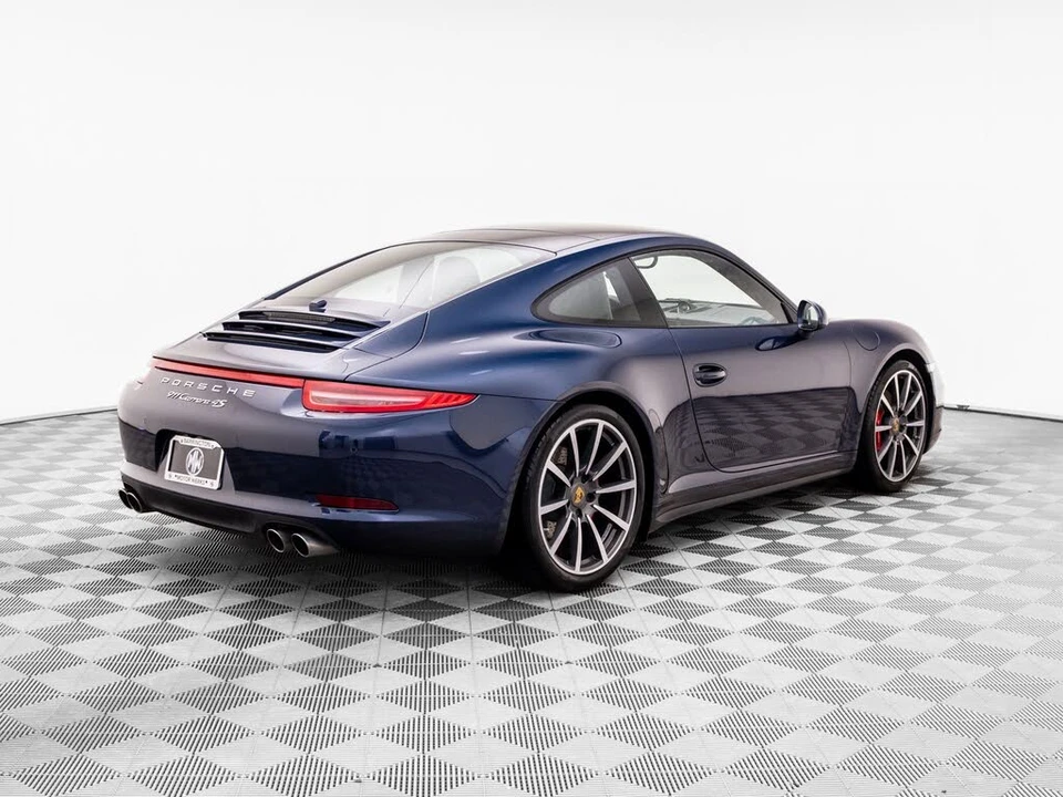 2015 Porsche 991 Carrera 4S - Image 8 of 31