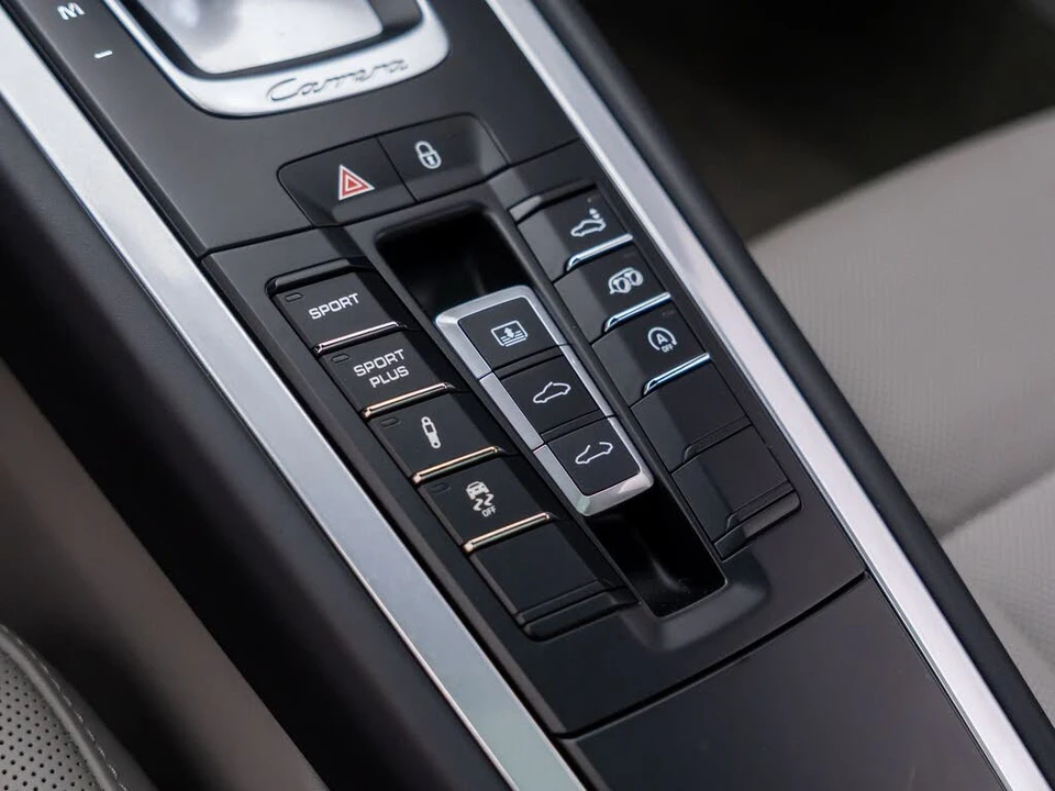 2015 Porsche 991 Carrera 4S - Image 20 of 31
