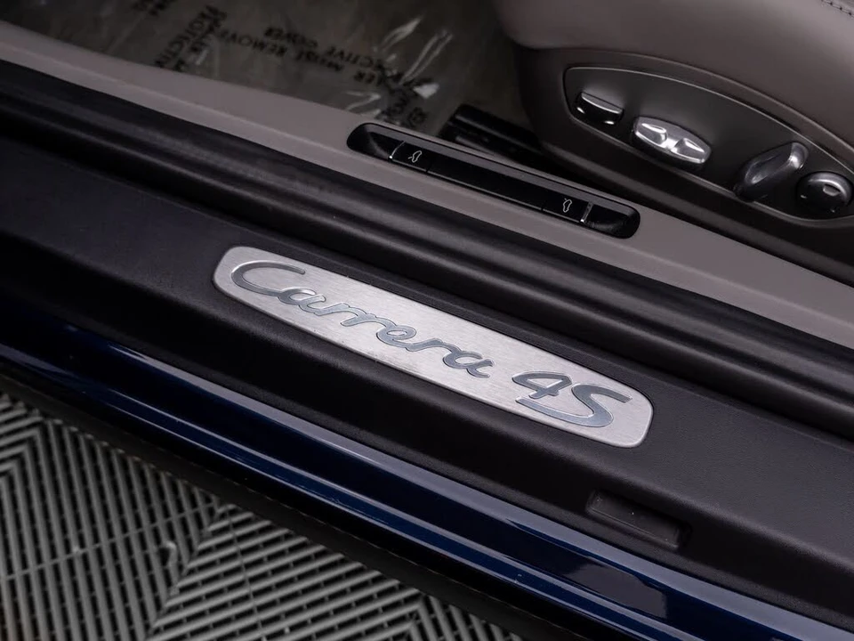2015 Porsche 991 Carrera 4S - Image 16 of 31