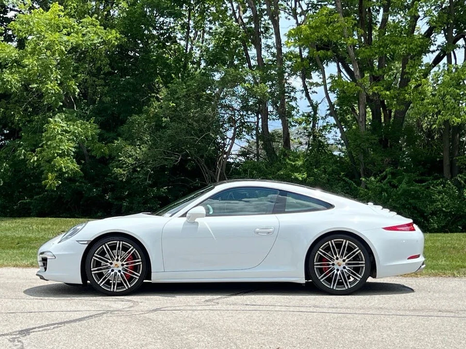 2015 Porsche 991 Carrera 4S - Image 2 of 31