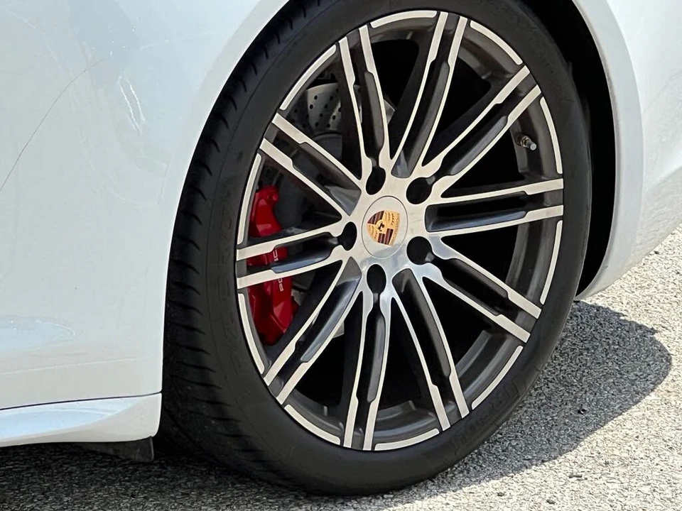 2015 Porsche 991 Carrera 4S - Image 16 of 31