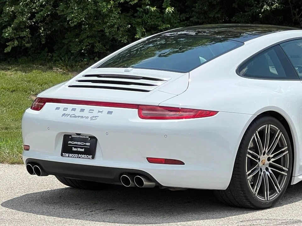2015 Porsche 991 Carrera 4S - Image 11 of 31