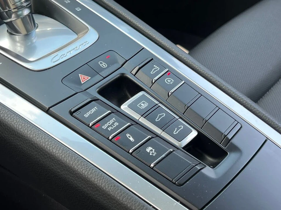 2015 Porsche 991 Carrera 4S - Image 27 of 31