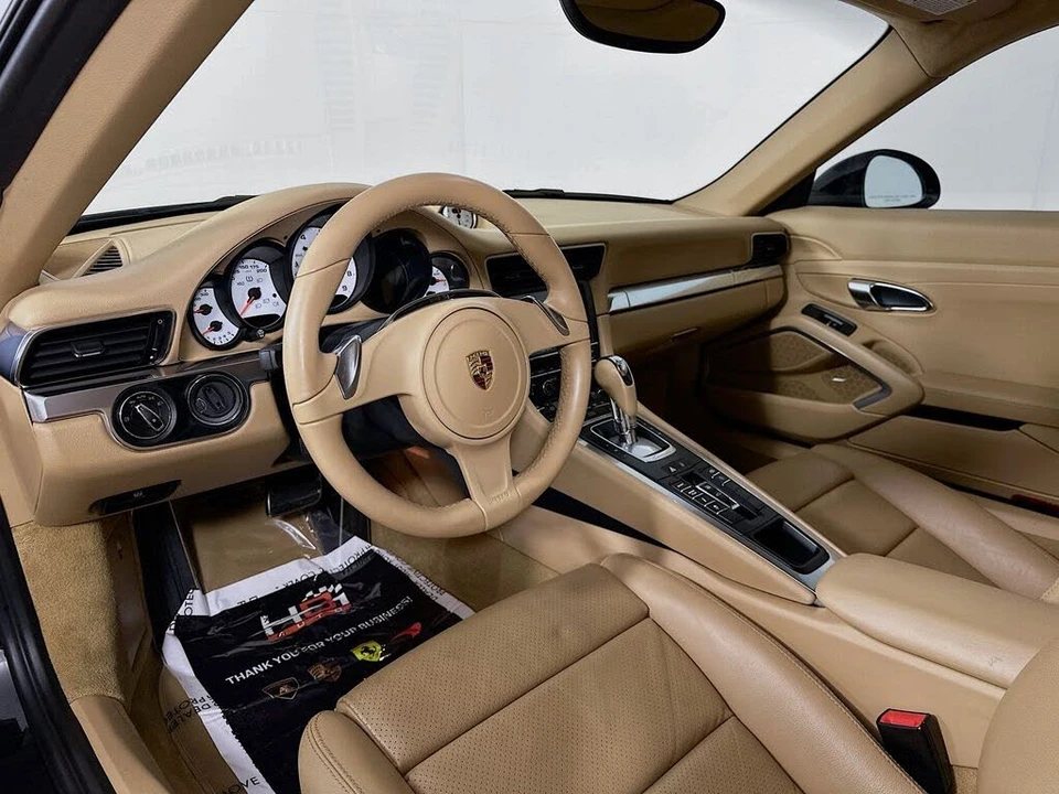 2015 Porsche 991 Carrera 4S - Image 10 of 18