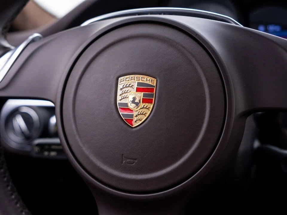 2015 Porsche 991 Carrera 4S - Image 25 of 31