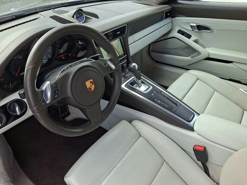 2015 Porsche 991 Carrera 4S - Image 13 of 30