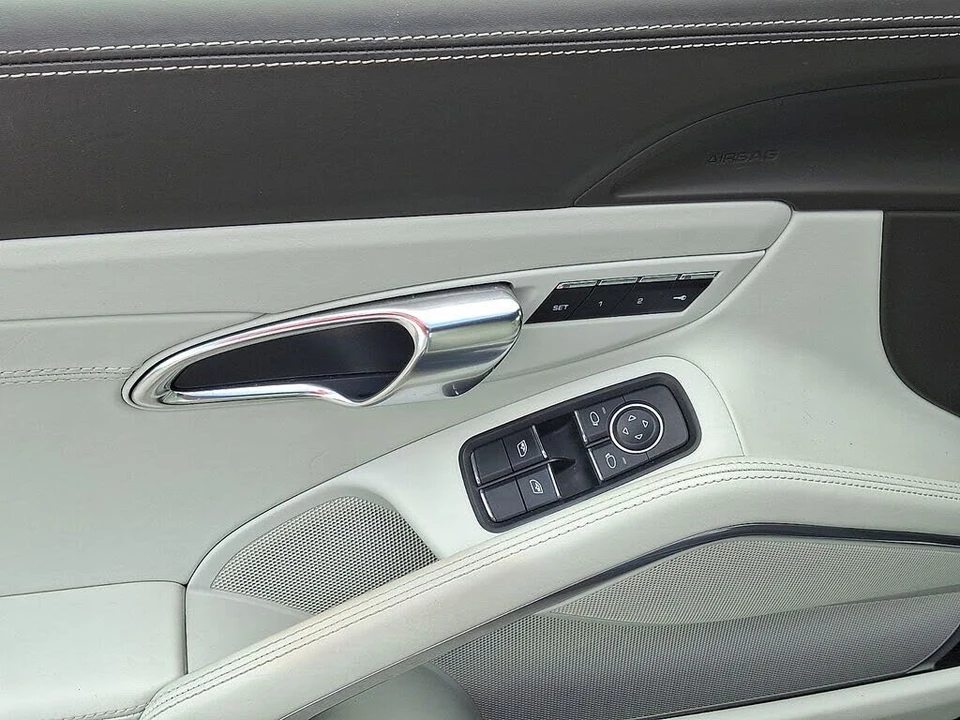 2015 Porsche 991 Carrera 4S - Image 15 of 30