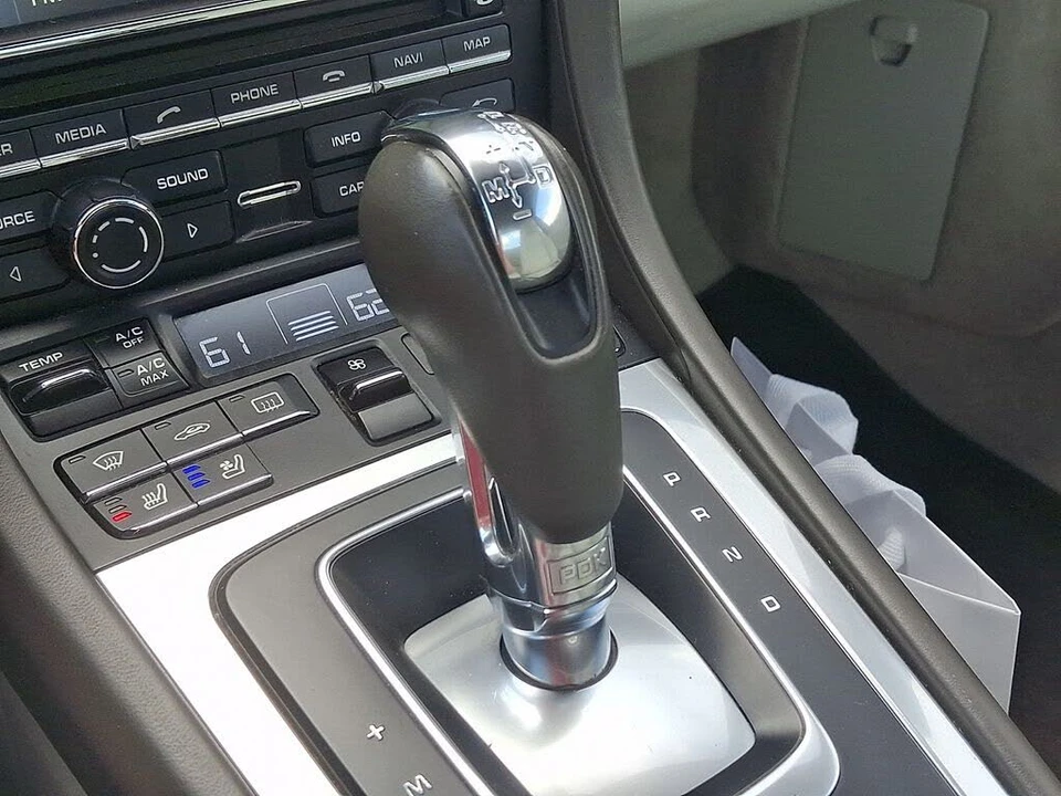 2015 Porsche 991 Carrera 4S - Image 16 of 30