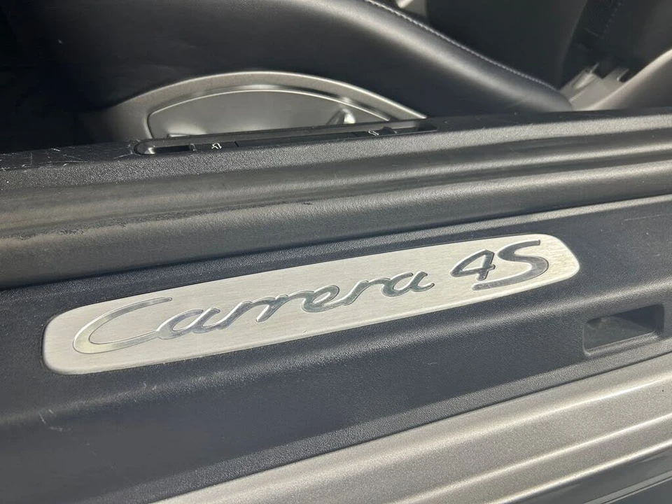 2015 Porsche 991 Carrera 4S - Image 17 of 31