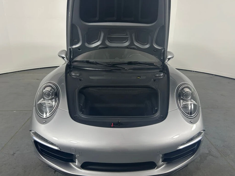 2015 Porsche 991 Carrera 4S - Image 29 of 31