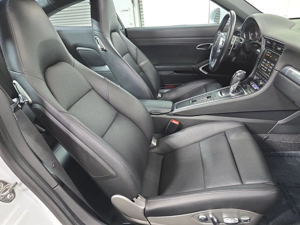 2015 Porsche 991 Carrera 4S - Image 27 of 30