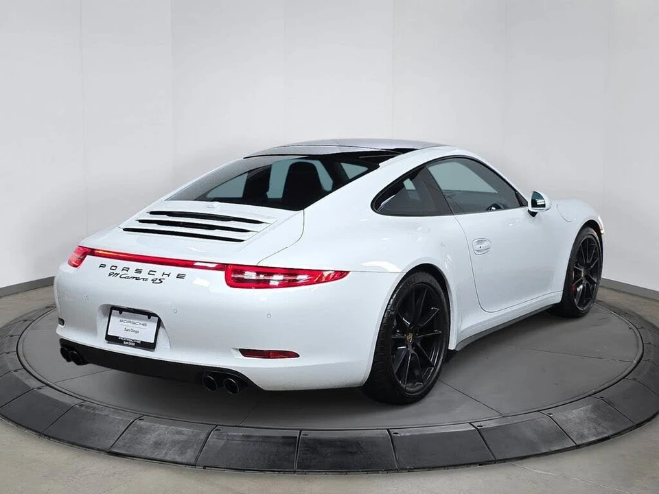 2015 Porsche 991 Carrera 4S - Image 7 of 30