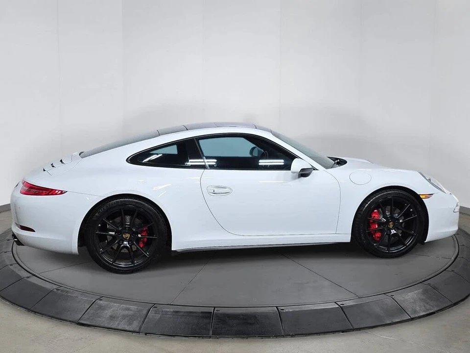 2015 Porsche 991 Carrera 4S - Image 8 of 30