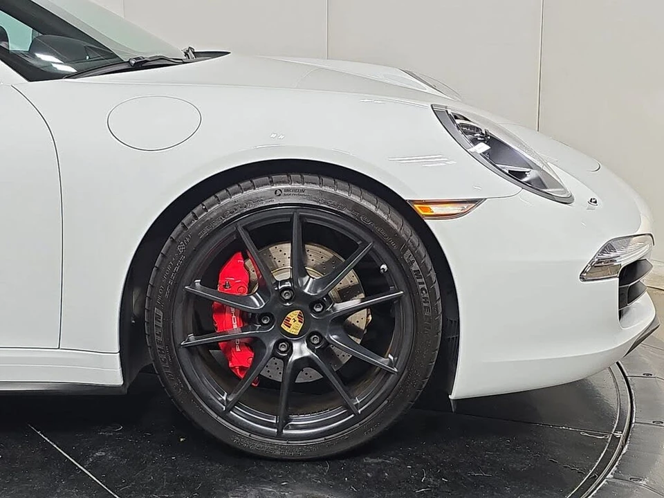 2015 Porsche 991 Carrera 4S - Image 11 of 30