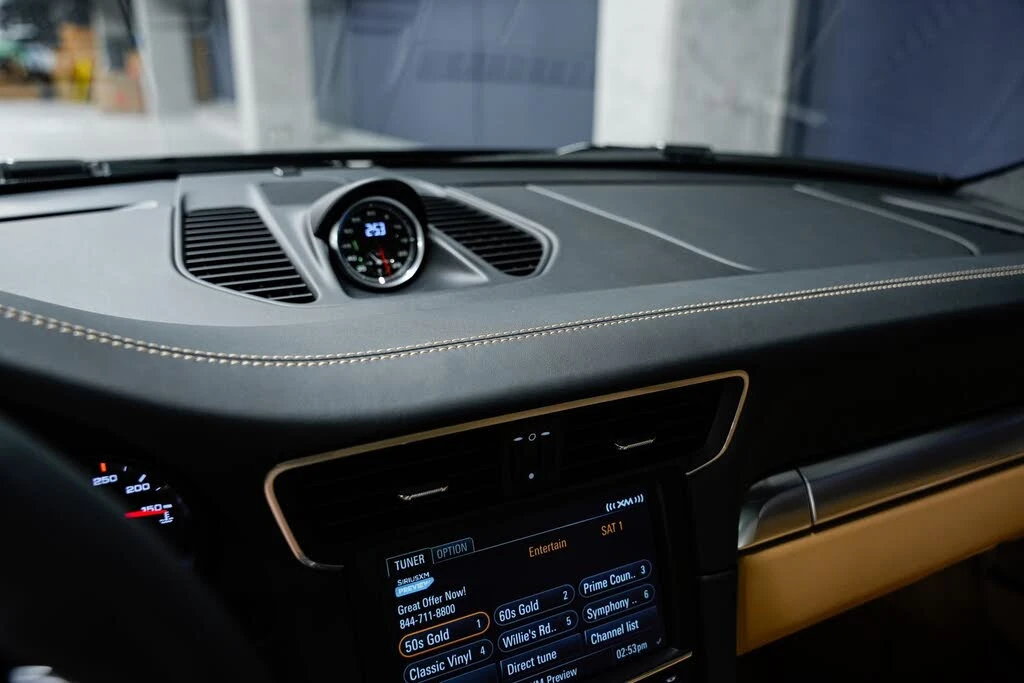 2015 Porsche 991 Carrera 4S - Image 13 of 31