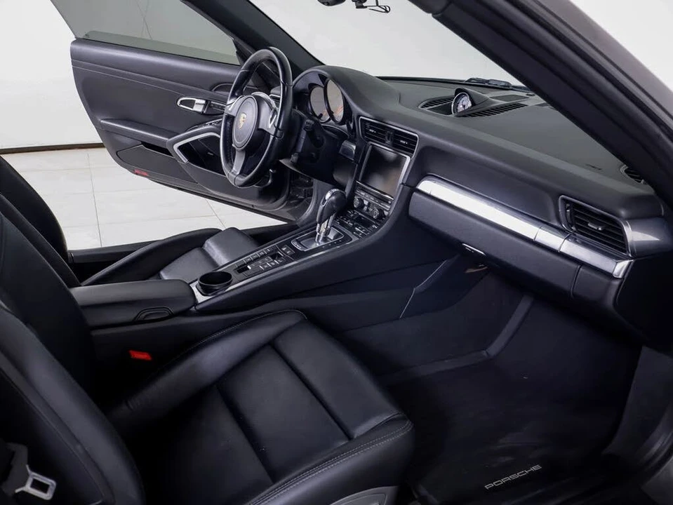 2015 Porsche 991 Carrera 4S - Image 7 of 29