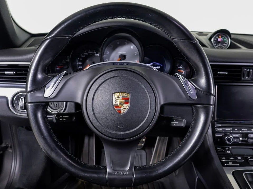 2015 Porsche 991 Carrera 4S - Image 16 of 29