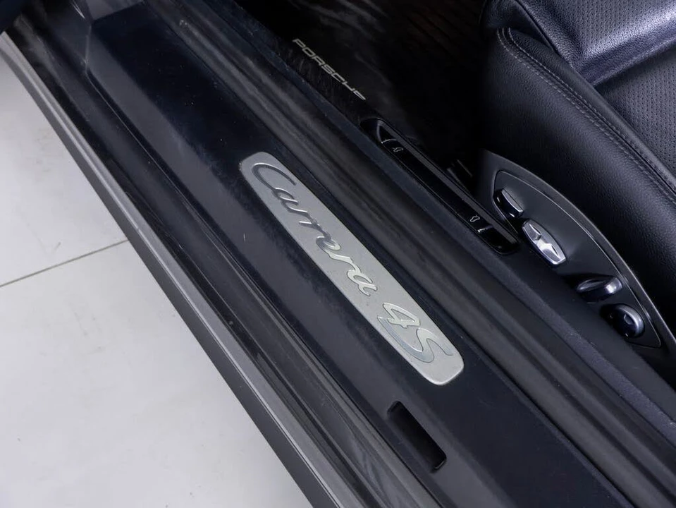 2015 Porsche 991 Carrera 4S - Image 17 of 29
