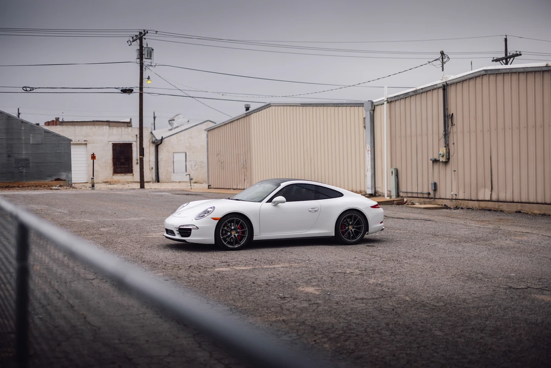 2015 Porsche 991 Carrera 4S - Image 11 of 31