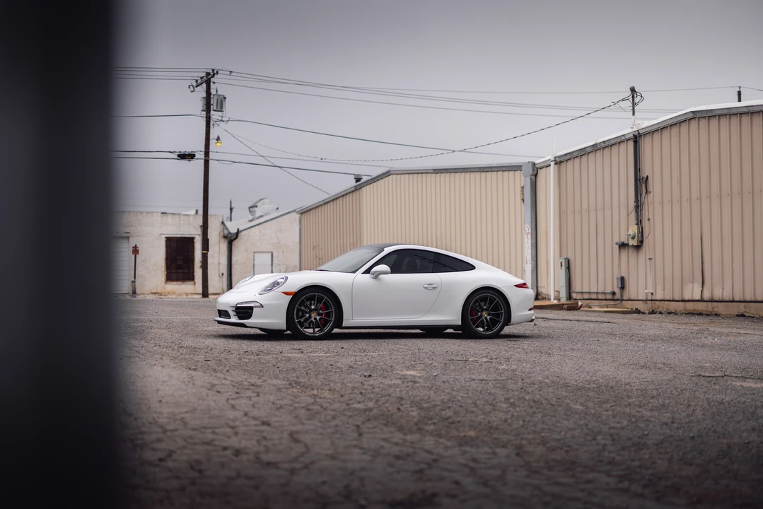 2015 Porsche 991 Carrera 4S - Image 12 of 31