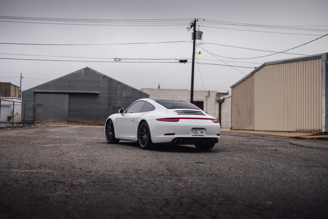 2015 Porsche 991 Carrera 4S - Image 17 of 31