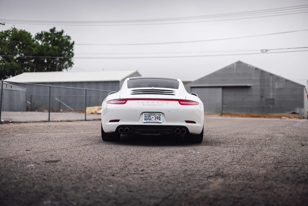 2015 Porsche 991 Carrera 4S - Image 20 of 31