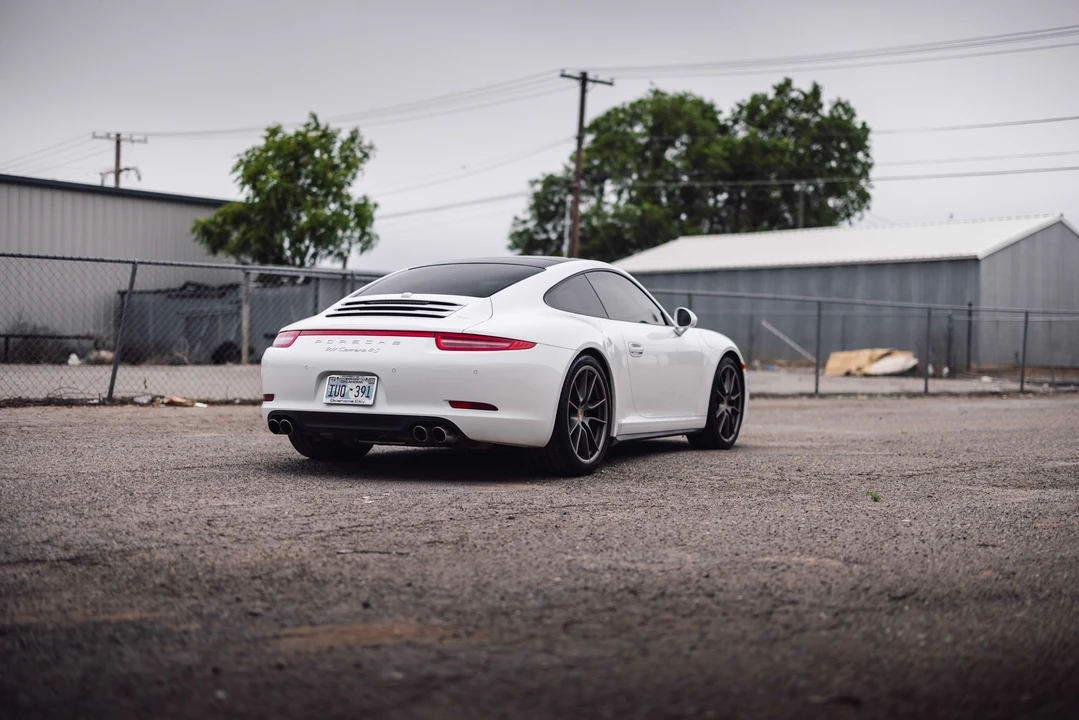 2015 Porsche 991 Carrera 4S - Image 21 of 31