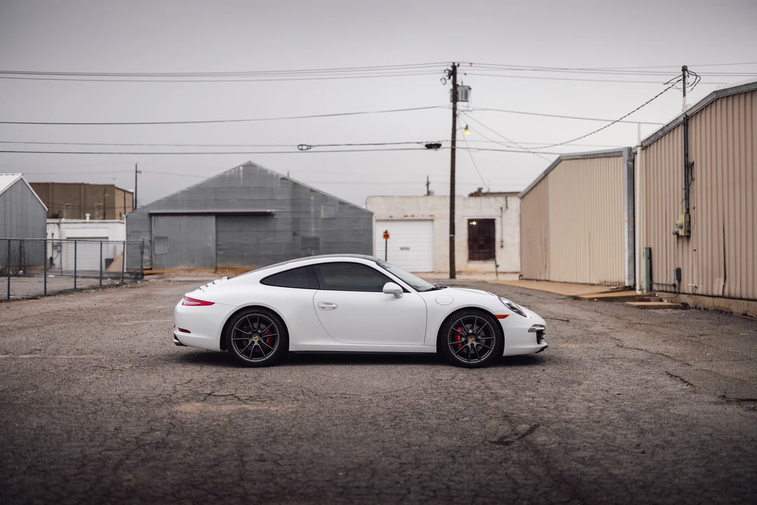 2015 Porsche 991 Carrera 4S - Image 25 of 31